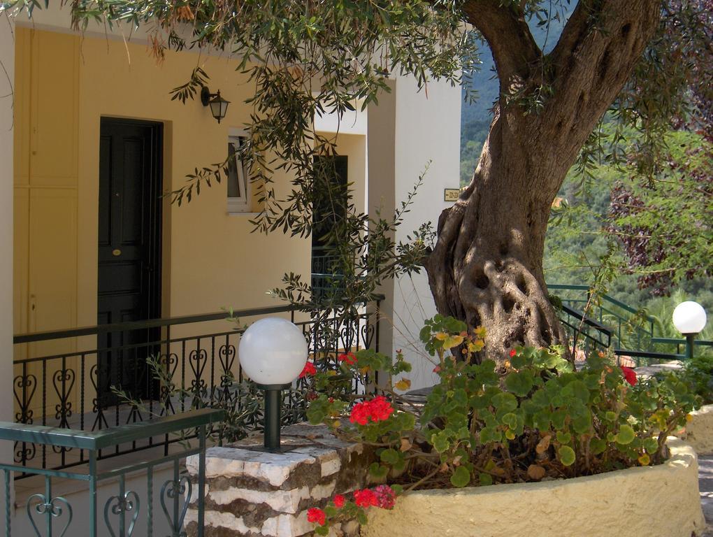 Marilena Hotel Ipsos Esterno foto