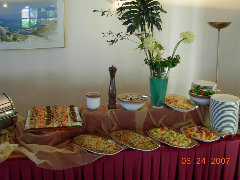 Marilena Hotel Ipsos Esterno foto